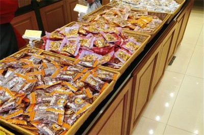 棠棠休闲食品加盟费用解析 最低投入8.42万元，零经验轻松开店